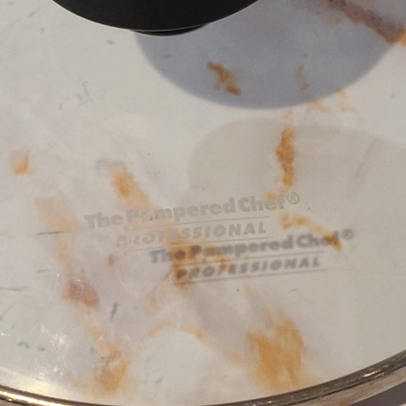 Pampered Chef Nonstick Pot Lid - Picture 2 of 3